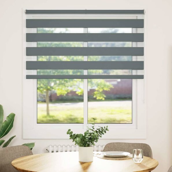 VXL8721158344137_g_en_hd_1.jpg vidaXL Zebra roleta tmavošedá 135x100 cm šírka látky 130,9cm polyester – Obrázok 2