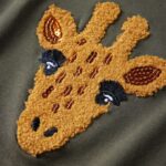 Detské tričko s dlhými rukávmi kaki 128 – Obrázok 4