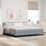 vidaXL Posteľ s matracom svetlosivá 200x200 cm textília