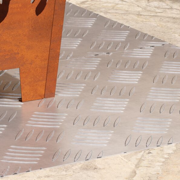 vidaXL Hliníkové protišmykové plechy 2 ks 90x40 cm – Obrázok 3