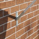 vidaXL Držiak na vlajku pre 1 vlajku na stenu, strieborná oceľ – Obrázok 3