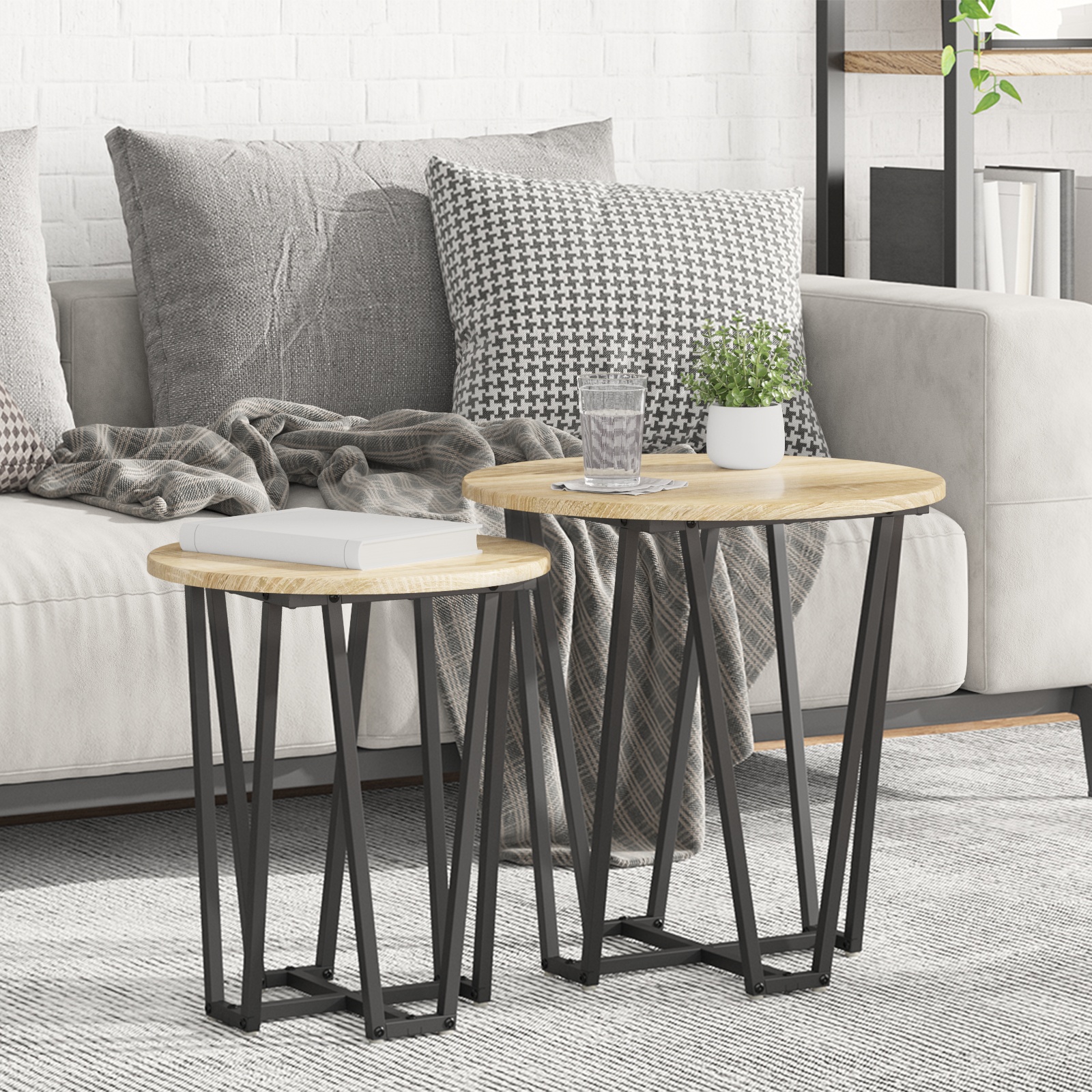 869721_1.jpg vidaXL Sada príručných stolíkov 2 pcs Sonoma dub a čierna – Obrázok 1