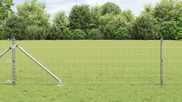 3350770_1.jpg vidaXL Euro plot s 13 hrotmi 0.8x25 m pozinkovaná oceľ – Obrázok 1