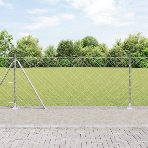 3351292_1.jpg vidaXL Retiazkový plot s 7 flangovanými stĺpmi 0.8x10 m z pozinkovanej ocele – Obrázok 1