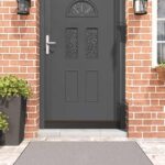 vidaXL Samolepiace tesnenia dverí s kefou 12 pcs Hnedá 100 cm