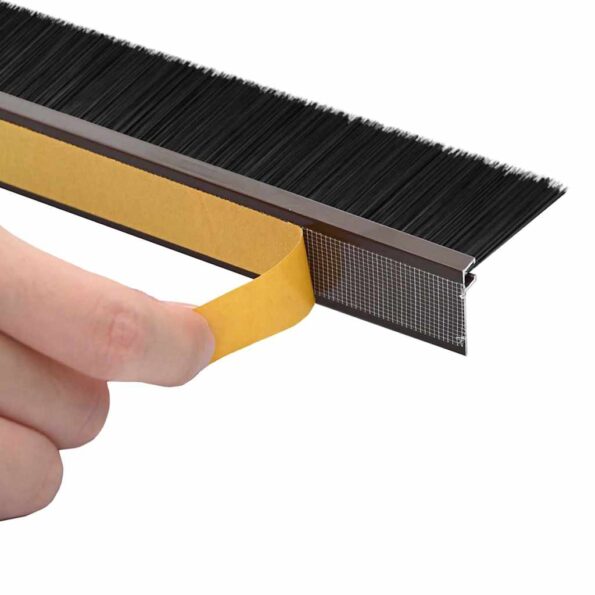 vidaXL Samolepiace tesnenia dverí s kefou 2 pcs Hnedá 100 cm – Obrázok 8
