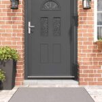 vidaXL Samolepiace tesnenia dverí s kefou 12 pcs Biela 100 cm