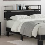 vidaXL Úložné čelo s čelnou doskou s úložiskom Čierny dub 140 cm Kompozitné drevo