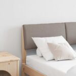 vidaXL Čalúnené čelo postele Sivohnedá 120 cm Masívne borovicové drevo