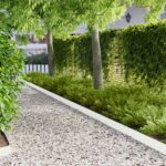 vidaXL Obrubník trávnika 10 pcs 103 x 15 cm kov Biela