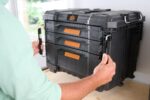 Box Keter ROC Pro Gear 2.0 s tromi zásuvkami – Obrázok 3