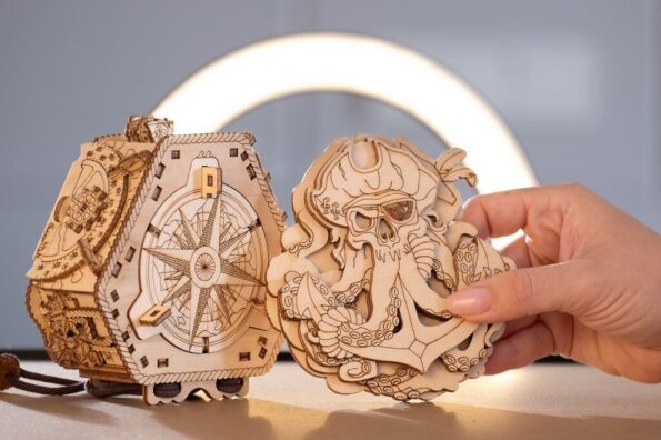 Hlavolam EscapeWelt 3D drevený Blackbeard's Compass – Obrázok 13
