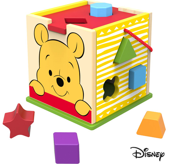 Hracka-Disney-baby-Winnie-drevena-kostka-s-vkladacimi-tvarmi Hračka Disney baby Winnie dřevěná kostka s vkladacími tvarmi – Obrázok 1