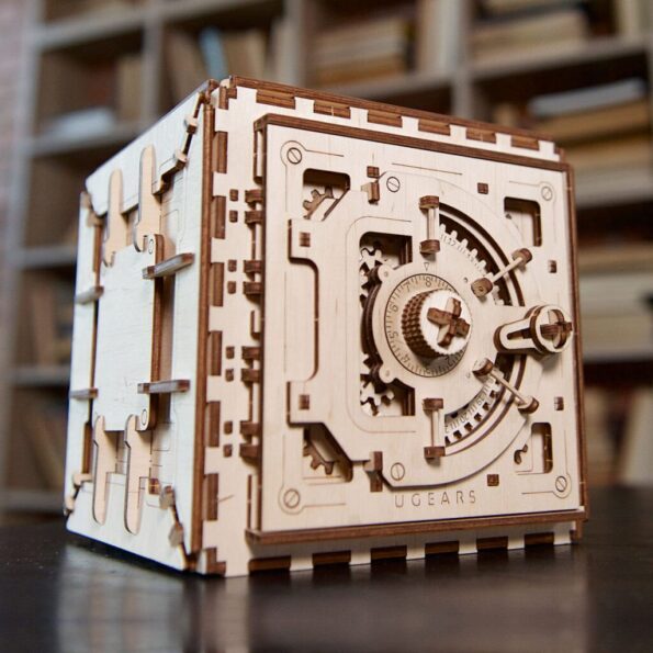 Hračka Ugears 3D drevené mechanické puzzle Trezor – Obrázok 2