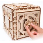 Hračka Ugears 3D drevené mechanické puzzle Trezor – Obrázok 4