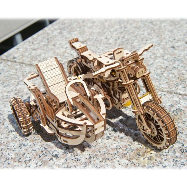 Hračka Ugears 3D drevené mechanické puzzle UGR-10 Motorka (scrambler) s vozíkom – Obrázok 12