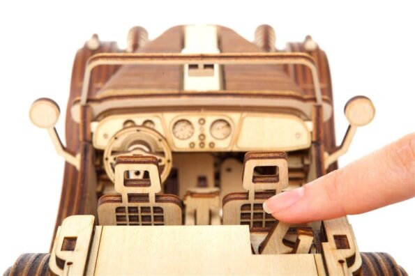 Hračka Ugears 3D dřevěné mechanické puzzle VM-01 Auto (roadster) – Obrázok 2