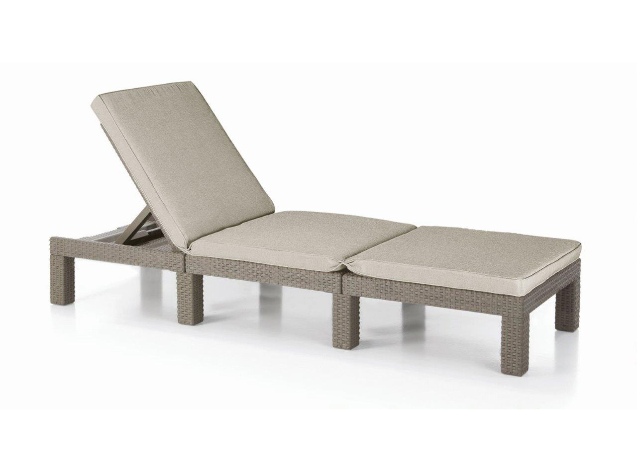 Lezadlo-Keter-Daytona-Deluxe-cappuccino Ležadlo Keter Daytona Deluxe cappuccino – Obrázok 1