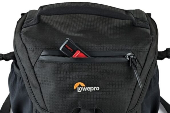 Taška Lowepro Nova 140 AW II black – Obrázok 3