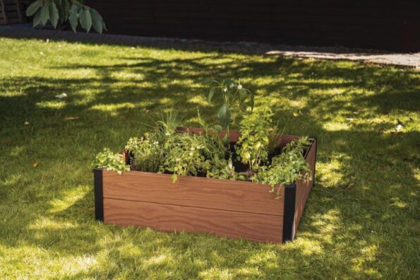 Vyvýšený záhon Keter Maple Square hnedý – Obrázok 5