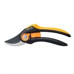 Záhradné nožnice Fiskars SmartFit Plus P541