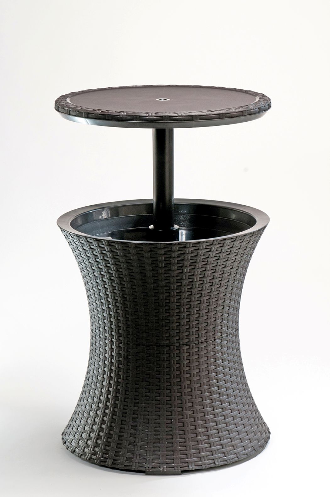 Zahradny-stol-Keter-Cool-Bar-Rattan-whiskey-hnedy Záhradný stôl Keter Cool Bar Rattan whiskey hnedý – Obrázok 1