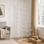 vidaXL Kovový vianočný strom s držiakom KUOPIO 210 cm Oceľ Biela