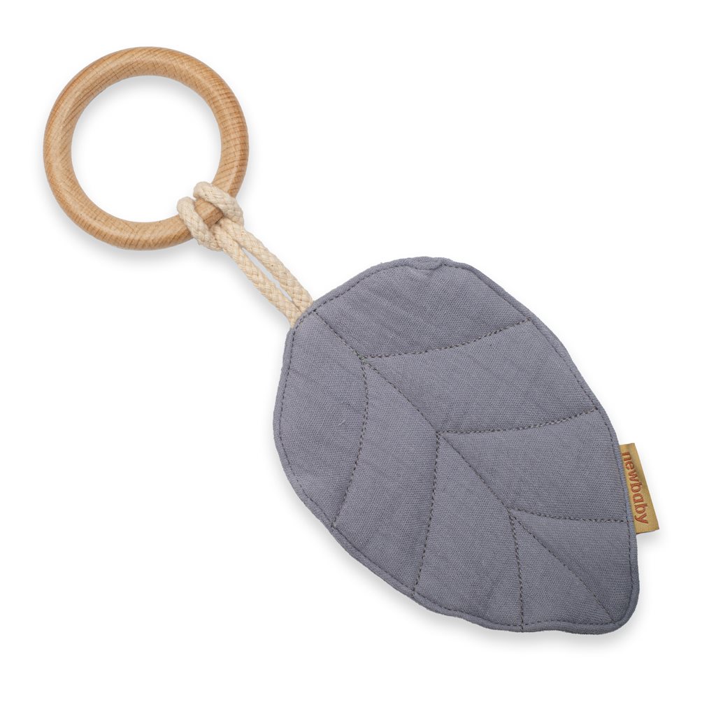 Detske-hryzatko-New-Baby-Leaf-grey Detské hryzátko New Baby Leaf grey – Obrázok 1