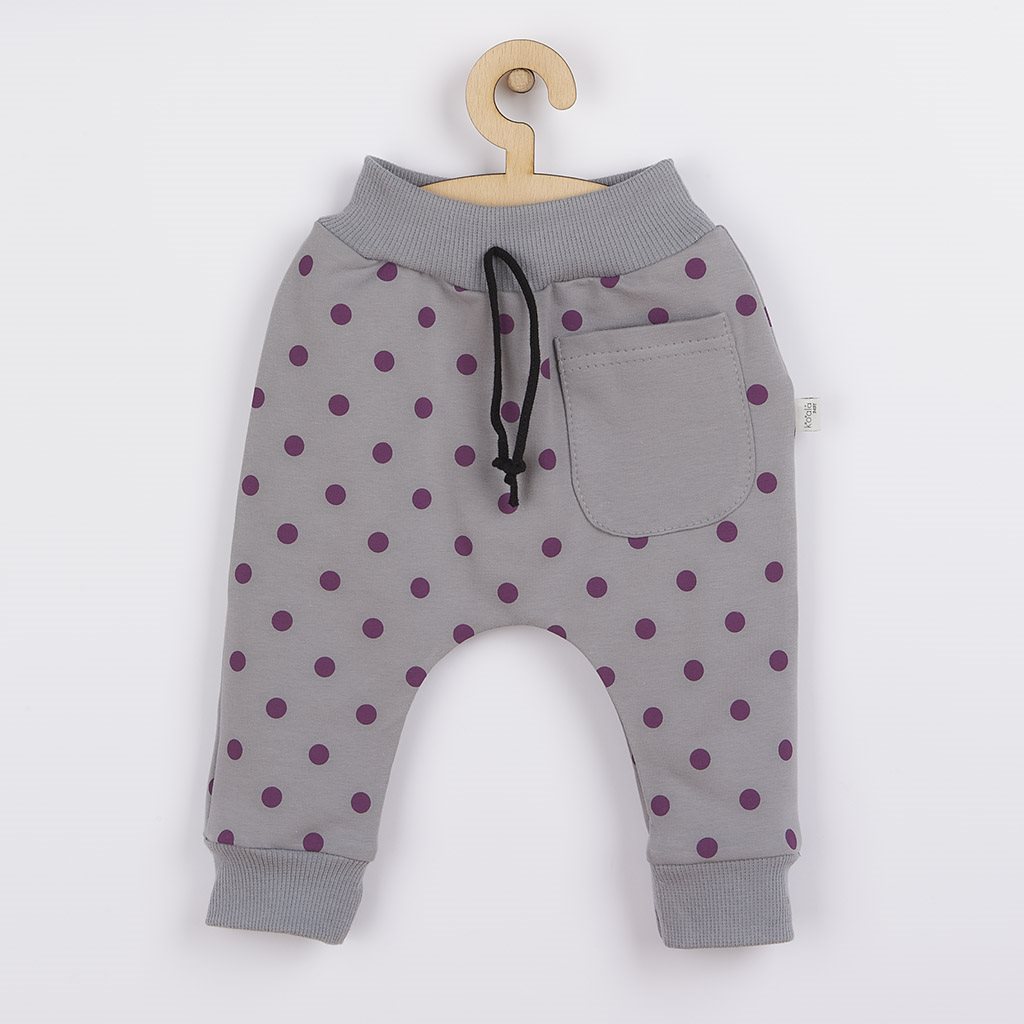 Dojcenske-teplacky-Koala-Dots-siva-velkost-62-3-6m Dojčenské tepláčky Koala Dots sivá, veľkosť 62 (3-6m) – Obrázok 1