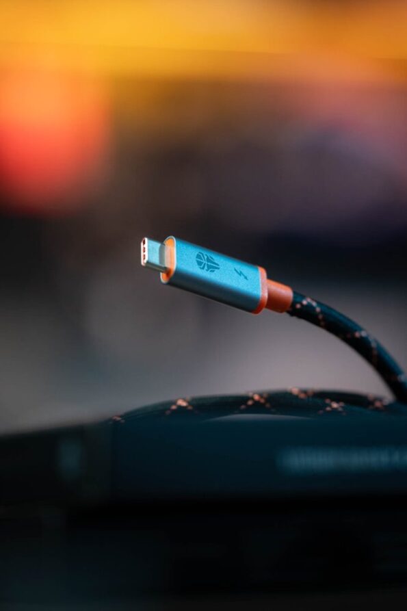 Kábel Jupio USB4™ Thunderbolt 4 40Gbps, 240W, 75 cm – Obrázok 2