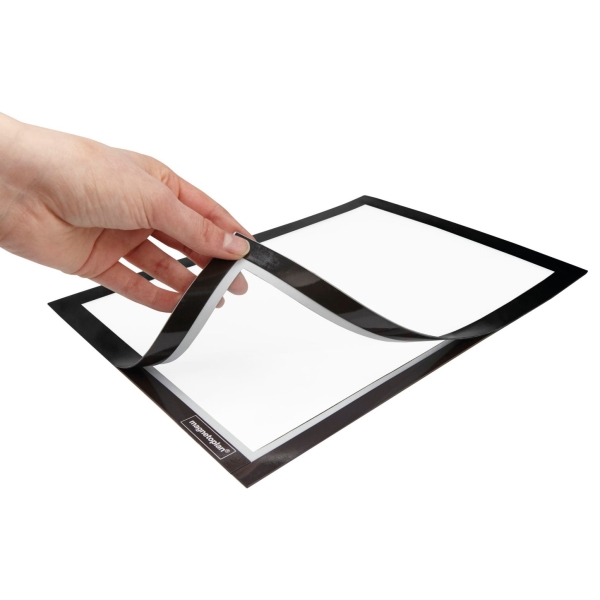 Magneticky-ramcek-Magnetoplan-samolepiaci-A4-cierny-2ks Magnetický rámček Magnetoplan samolepiaci A4 čierny (2ks) – Obrázok 1