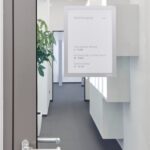 Magnetický rámček Magnetoplan samolepiaci A4 stříbrný (2ks) – Obrázok 5