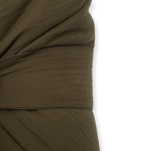Mušelínová šnurovacia zavinovačka New Baby olive – Obrázok 3