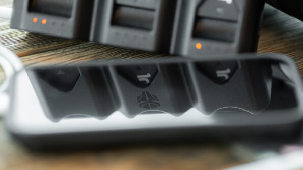 Nabíjačka Jupio x Pr1me Gear Tri-Charge pre LP-E6 (LP-E6N/LP-E6NH) – Obrázok 22